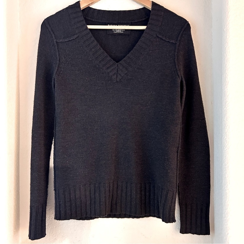 Banana Republic Wool V-Neck Sweater